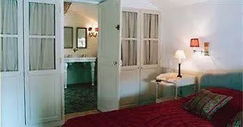 La Maison Du Village Guest house