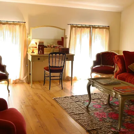 Guest house La Maison Du Village